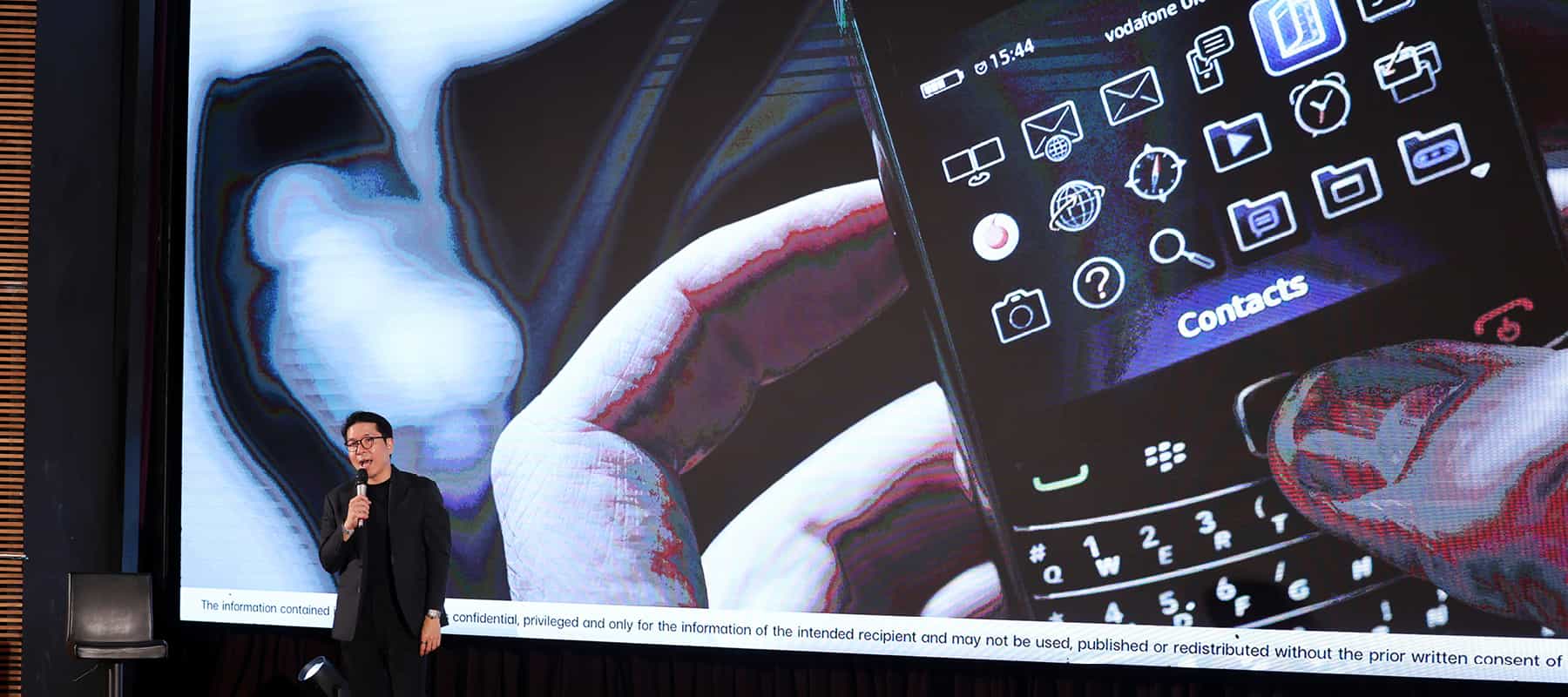 ในอดีต Blackberry และ LEGO